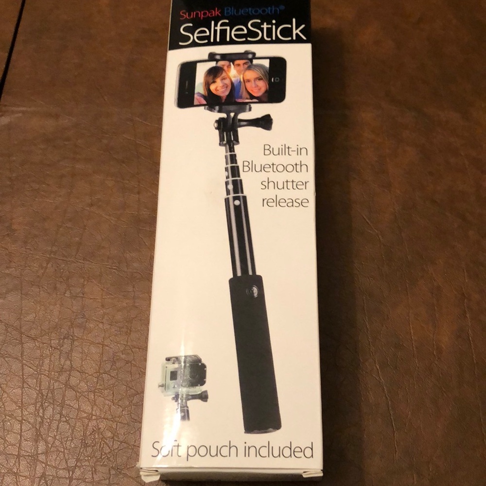 NWT Sunpack selfie stick